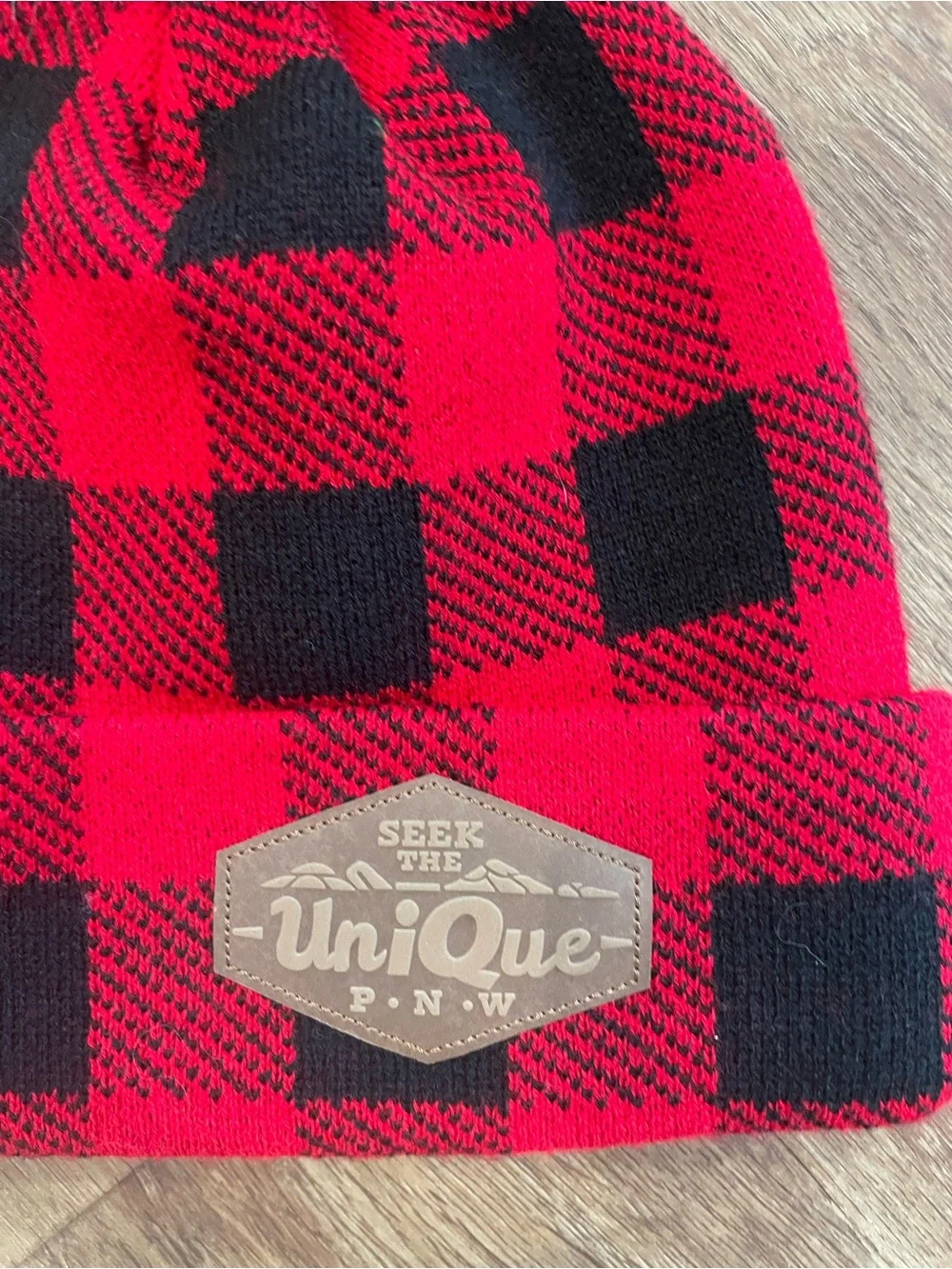 Buffalo Plaid Pom Pom Beanie - Red/Black